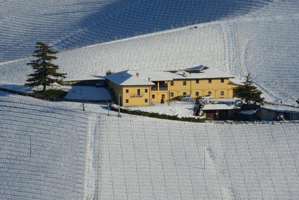 Costa Di Bussia Villa Monforte dʼAlba Exteriör bild
